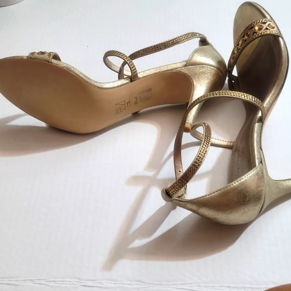 PELLE MODA Rory Ankle strap heel - Picture 7 of 7